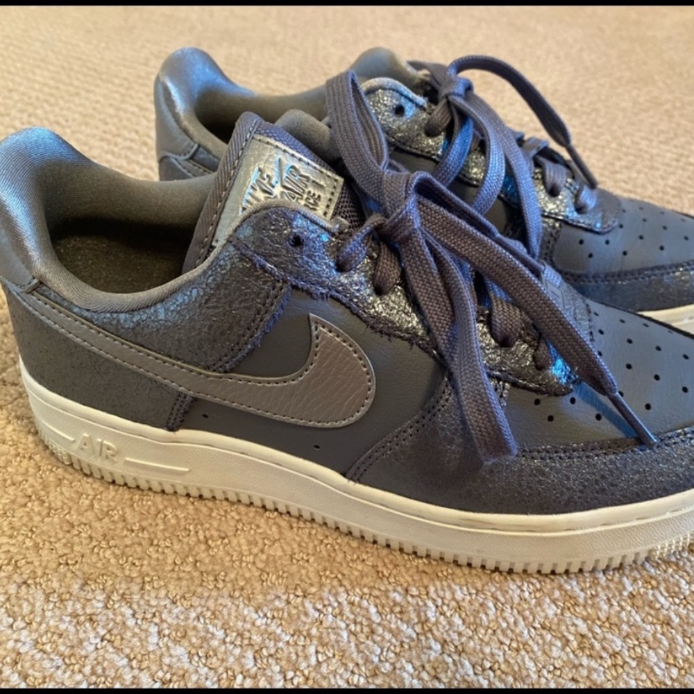 Air Force almost perfect condition